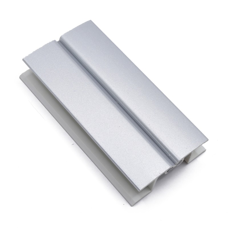 ЌОШ ЗА ЦОКЛЕ ГИБЛИВО СИВО