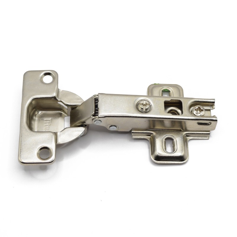 КЛАП ШАРКА ПРАВА Titus